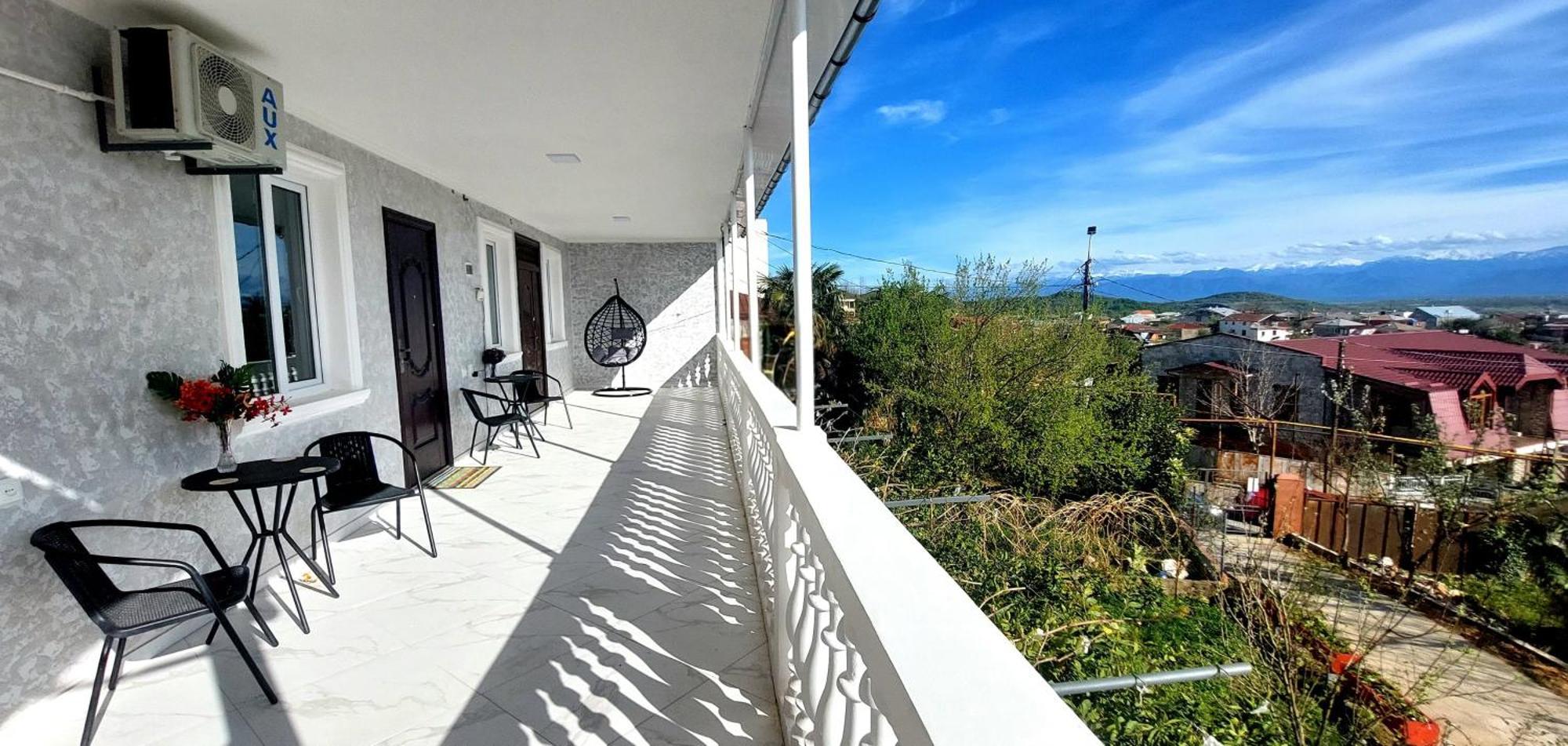 Hilltop Guest House Kutaisi Zewnętrze zdjęcie